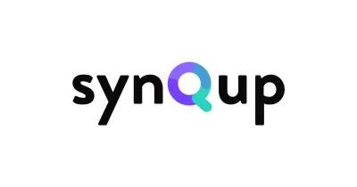 synQup Logo mit schwarzer Schrift und mehrfarbigem Q in Blau, Lila und Türkis – Symbol für die Integrationsplattform zur Vernetzung von E-Commerce-Systemen